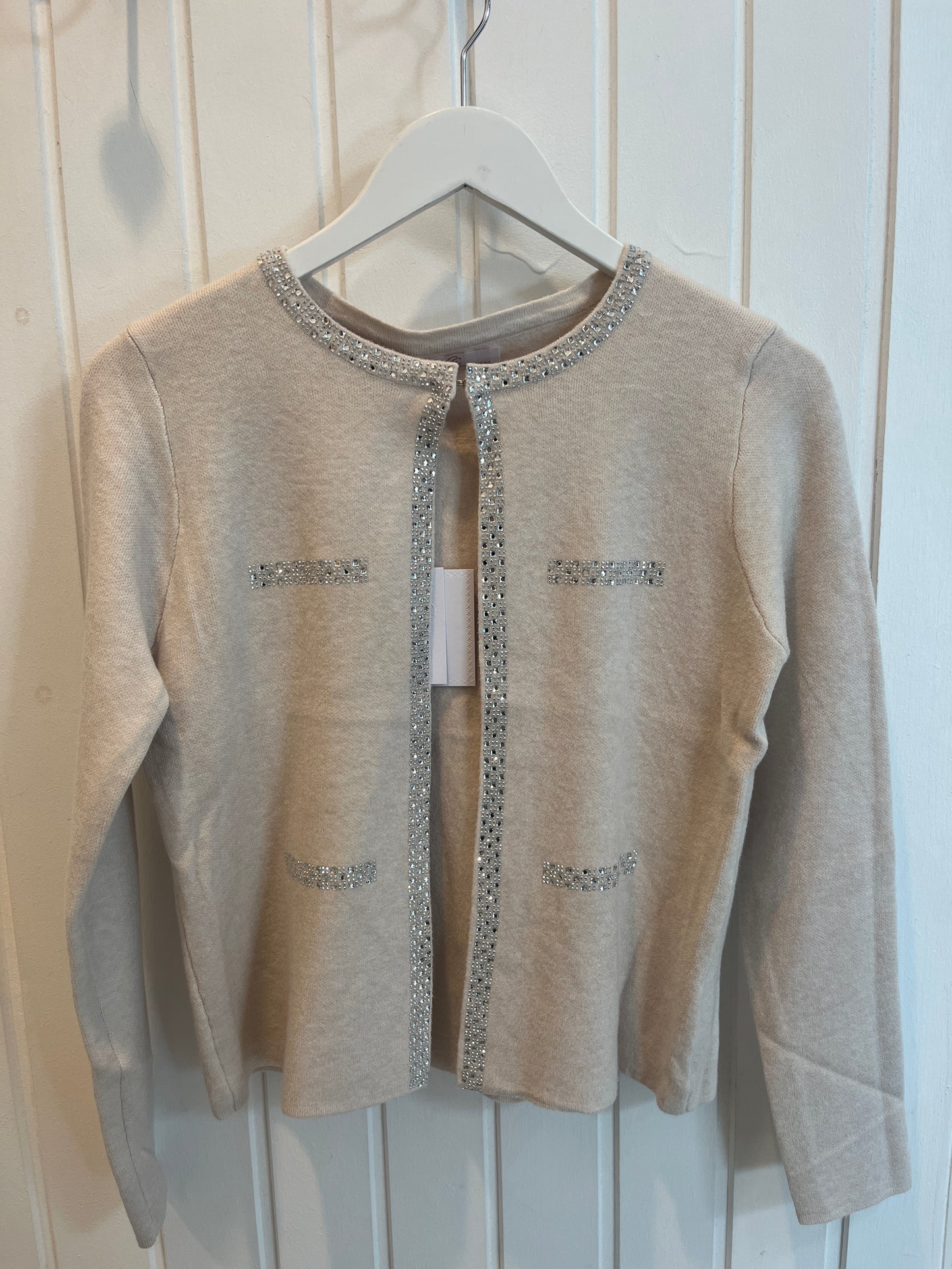 Strikcardigan Med Pynt