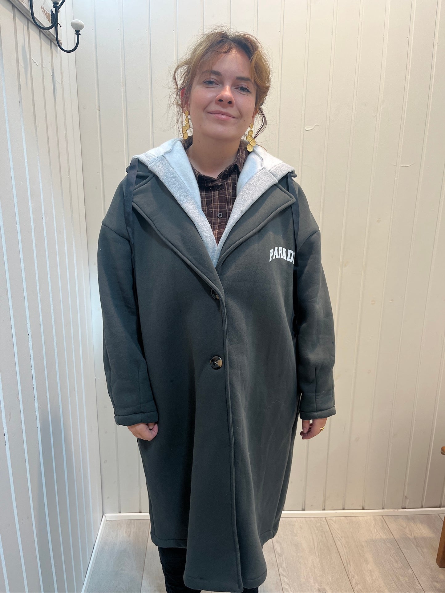 Uldfrakke med hætte