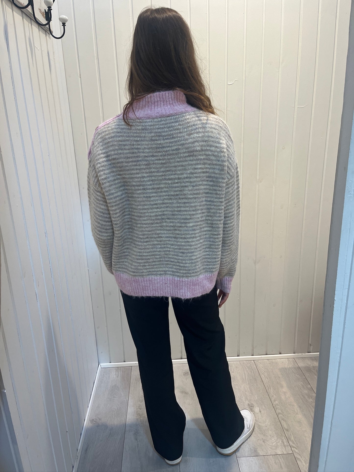 Strikbluse Med Striber