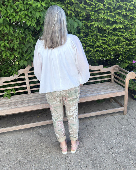 Hvid skjorte med smock - Made in Italy