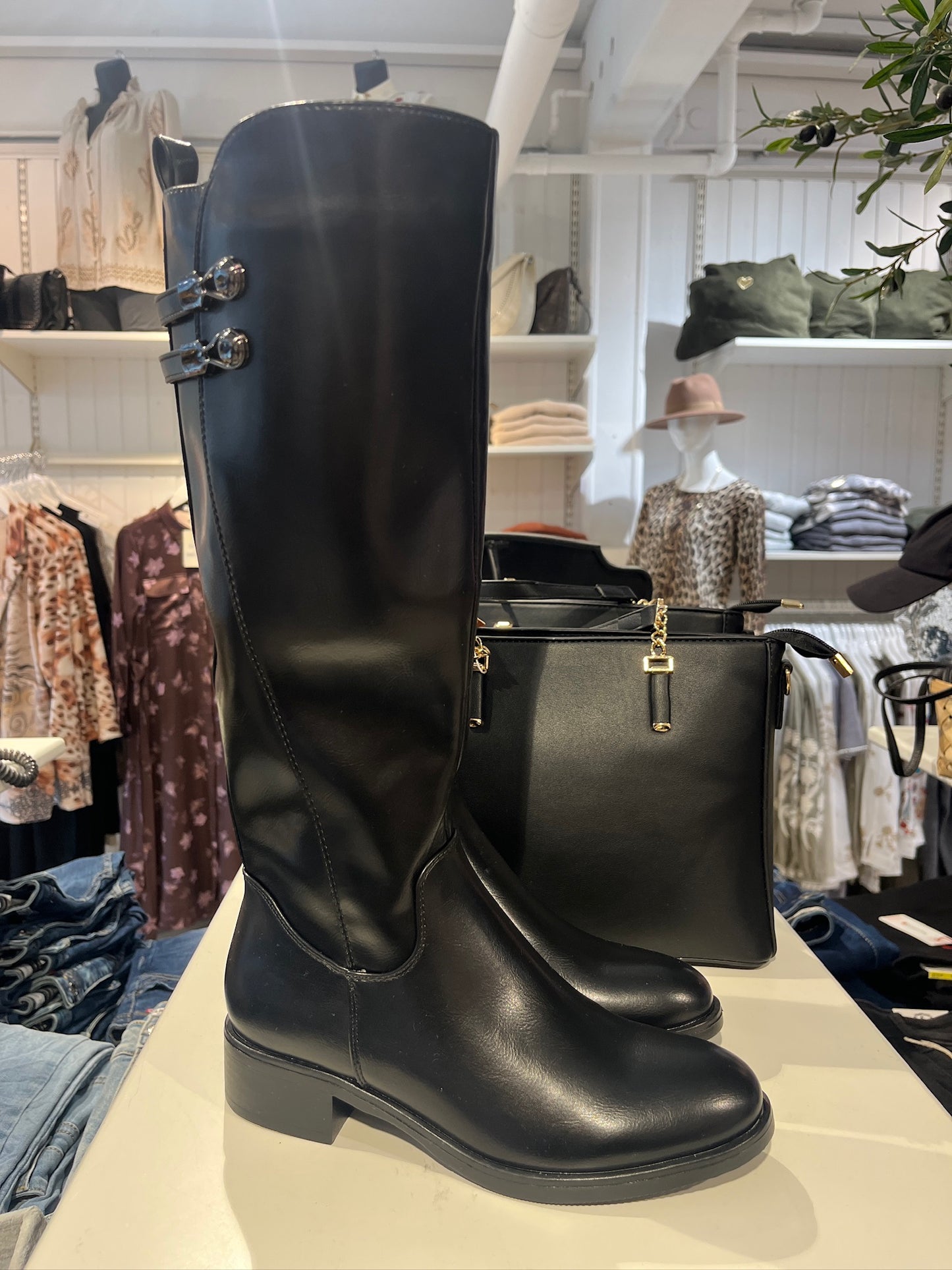 Sorte Støvler Med Højt Skaft