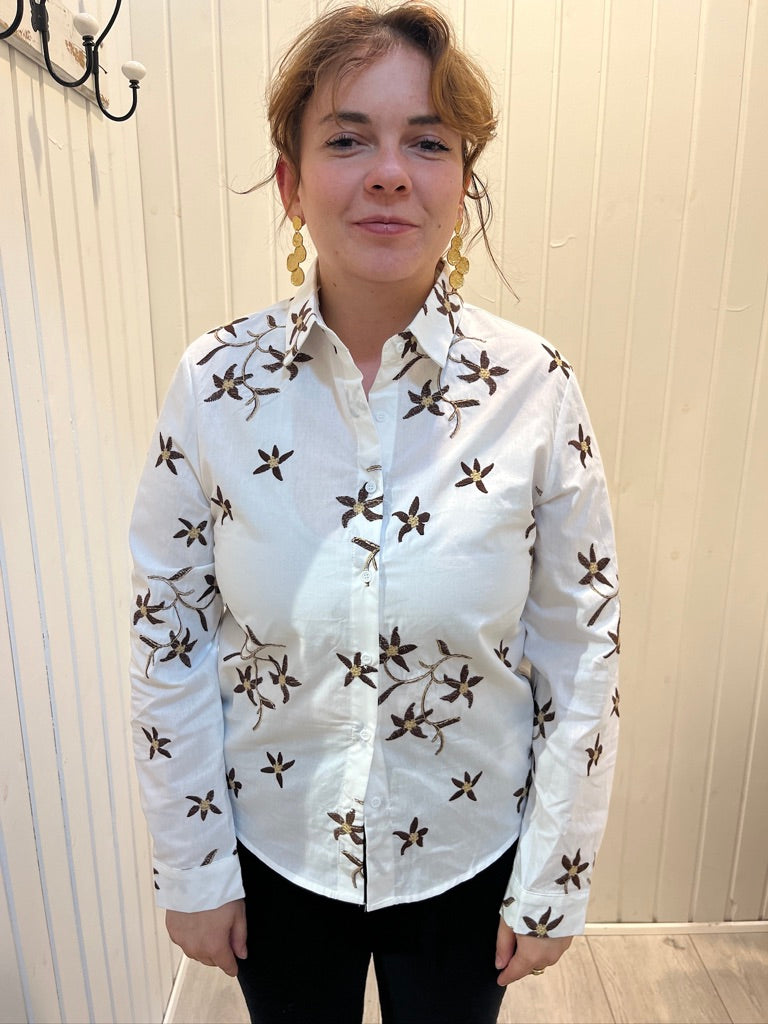 Hvid Skjorte Med Blomster