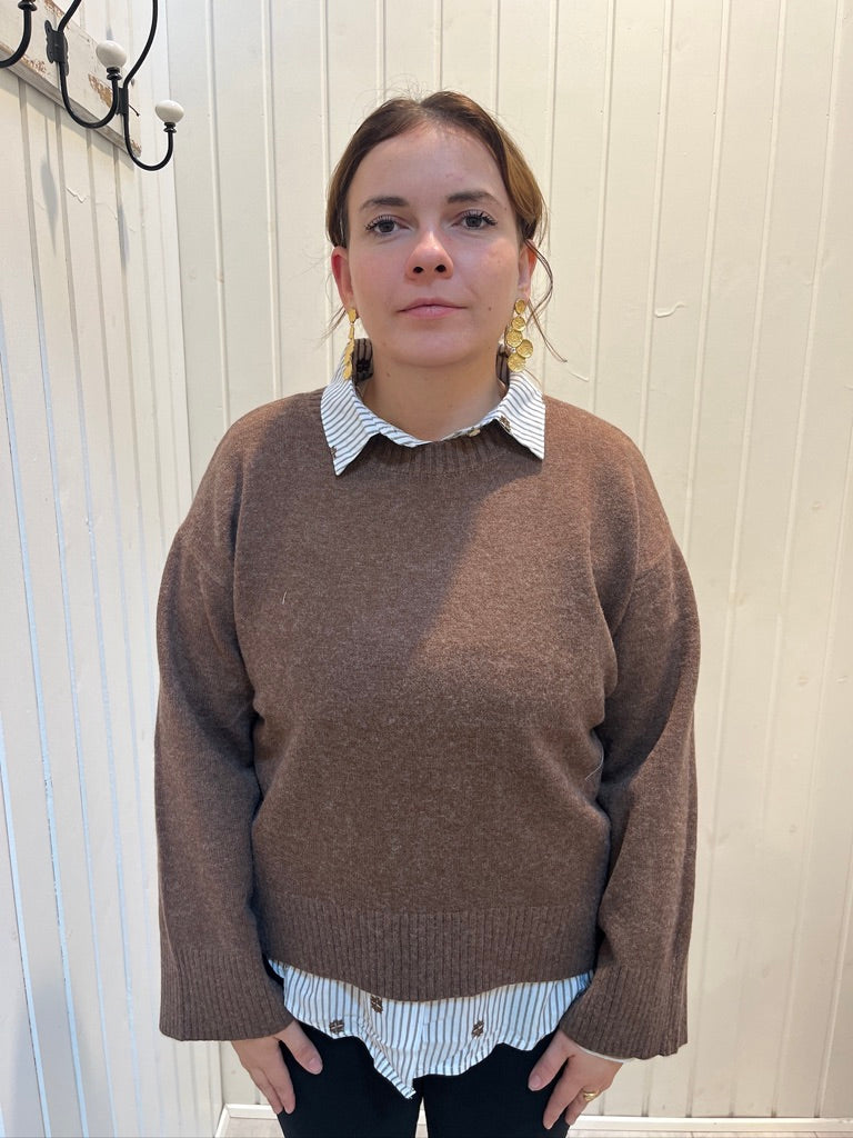 Brun Sweater