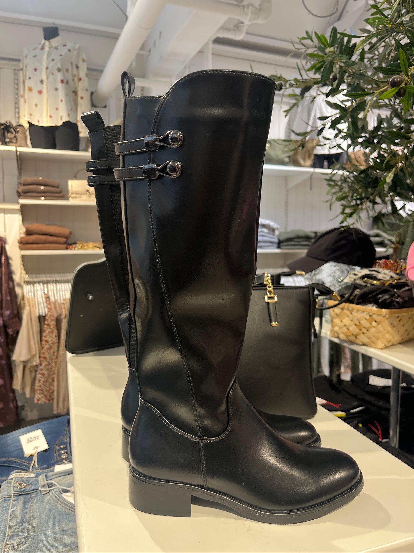 Sorte Støvler Med Højt Skaft