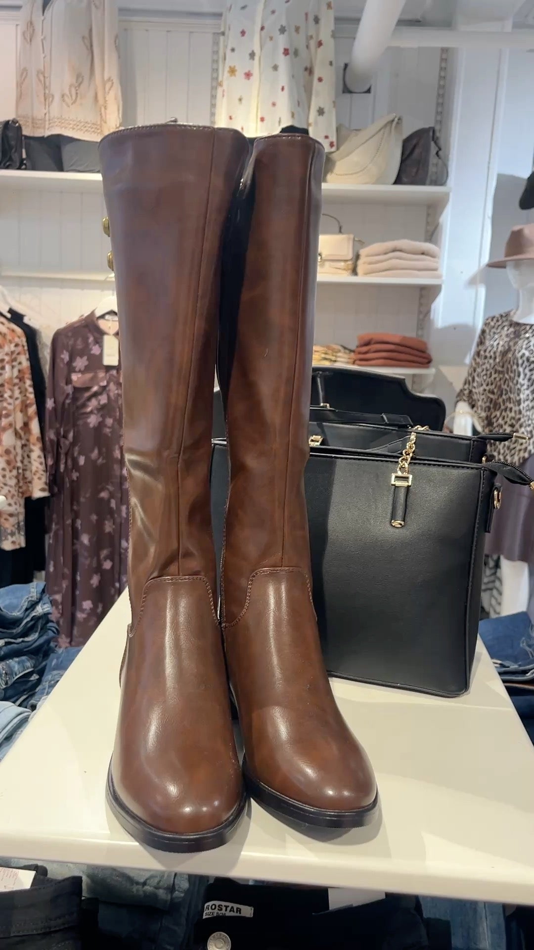 Brune Støvler Med Højt Skaft