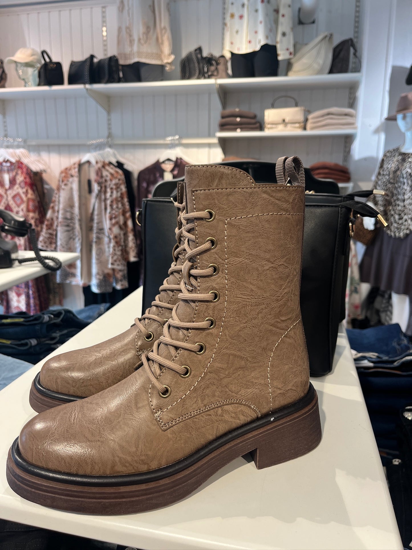 Brune Korte Støvler