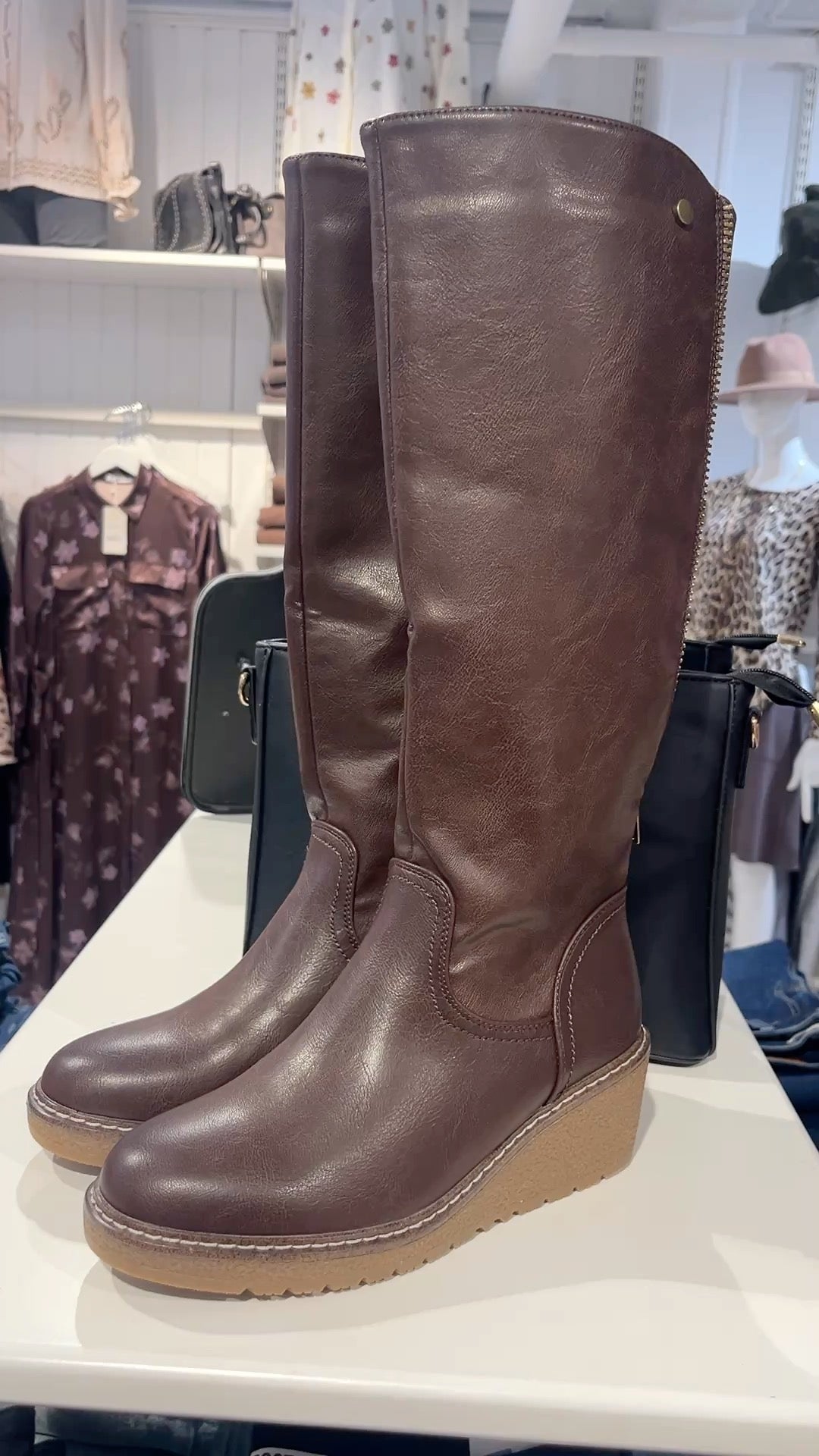 Brune Støvler Med Højt Skaft