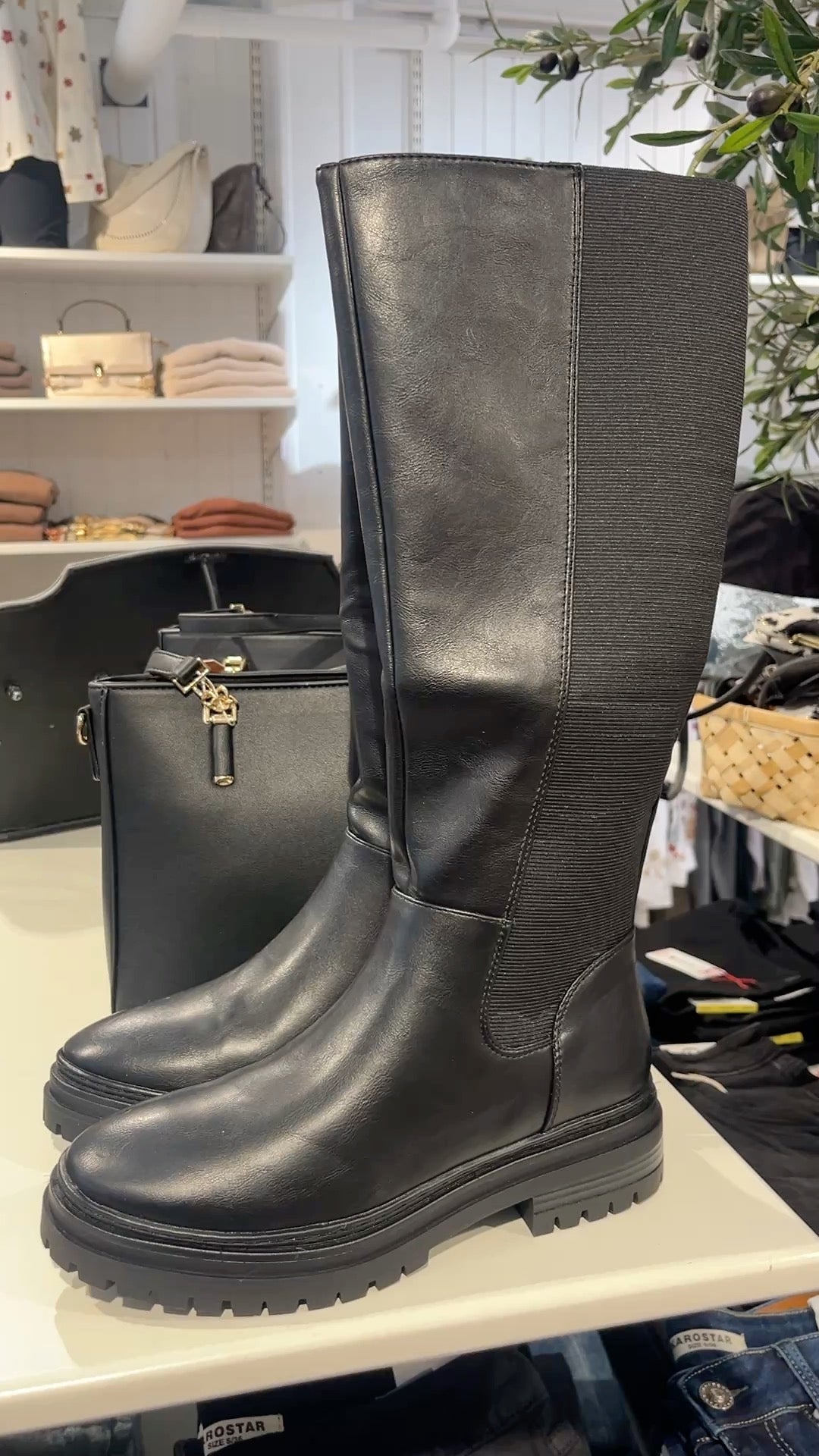 Sorte Støvler Med Højt Skaft