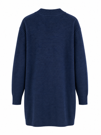 Lang strikcardigan med knapper