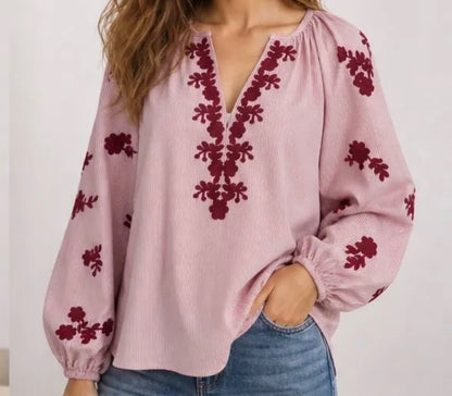 Pink bomuldsbluse med blomsterdetaljer