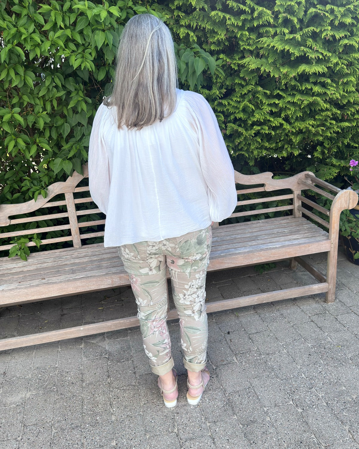 Hvid skjorte med smock - Made in Italy