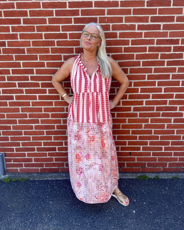 Farverig sommerkjole