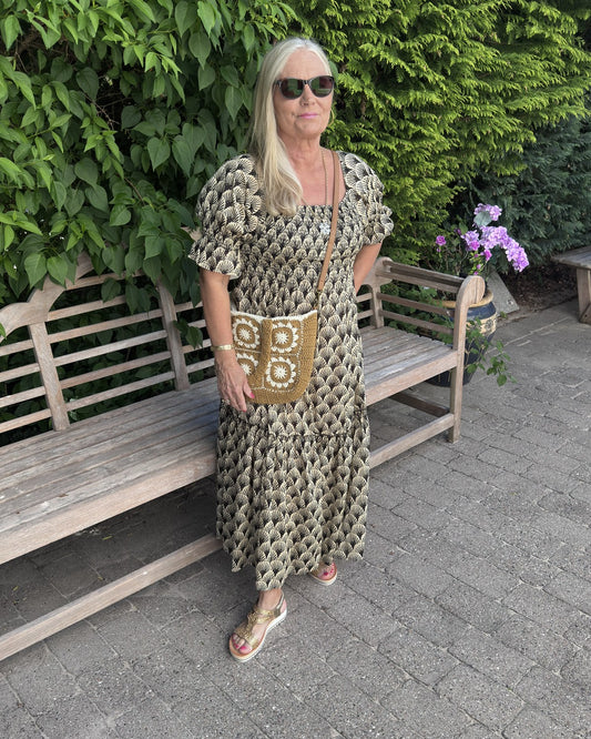 Sommerkjole med mønster og lommer